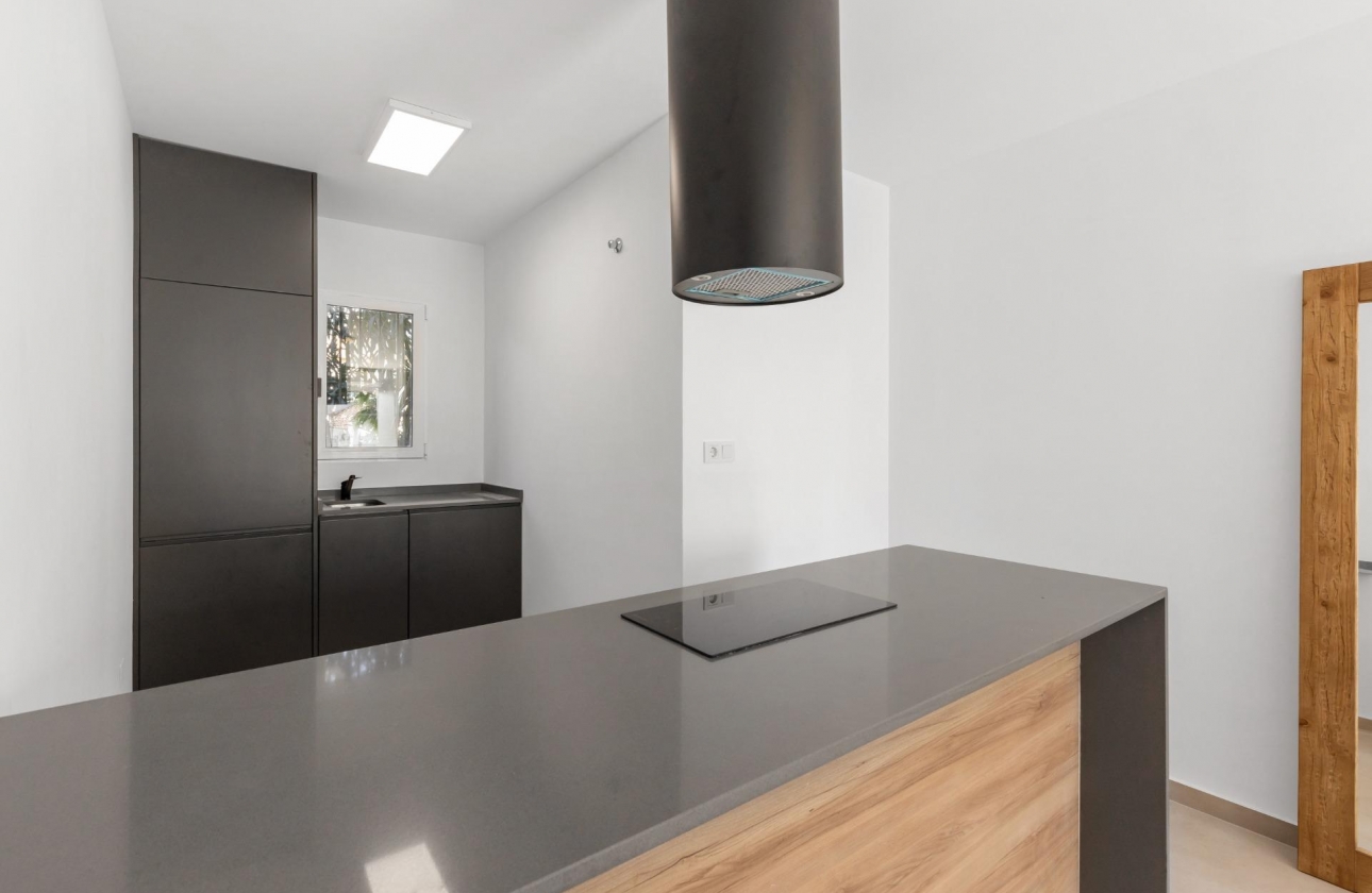 Wynajem długoterminowy - Bungalow - Torrevieja - Zona los Frutales