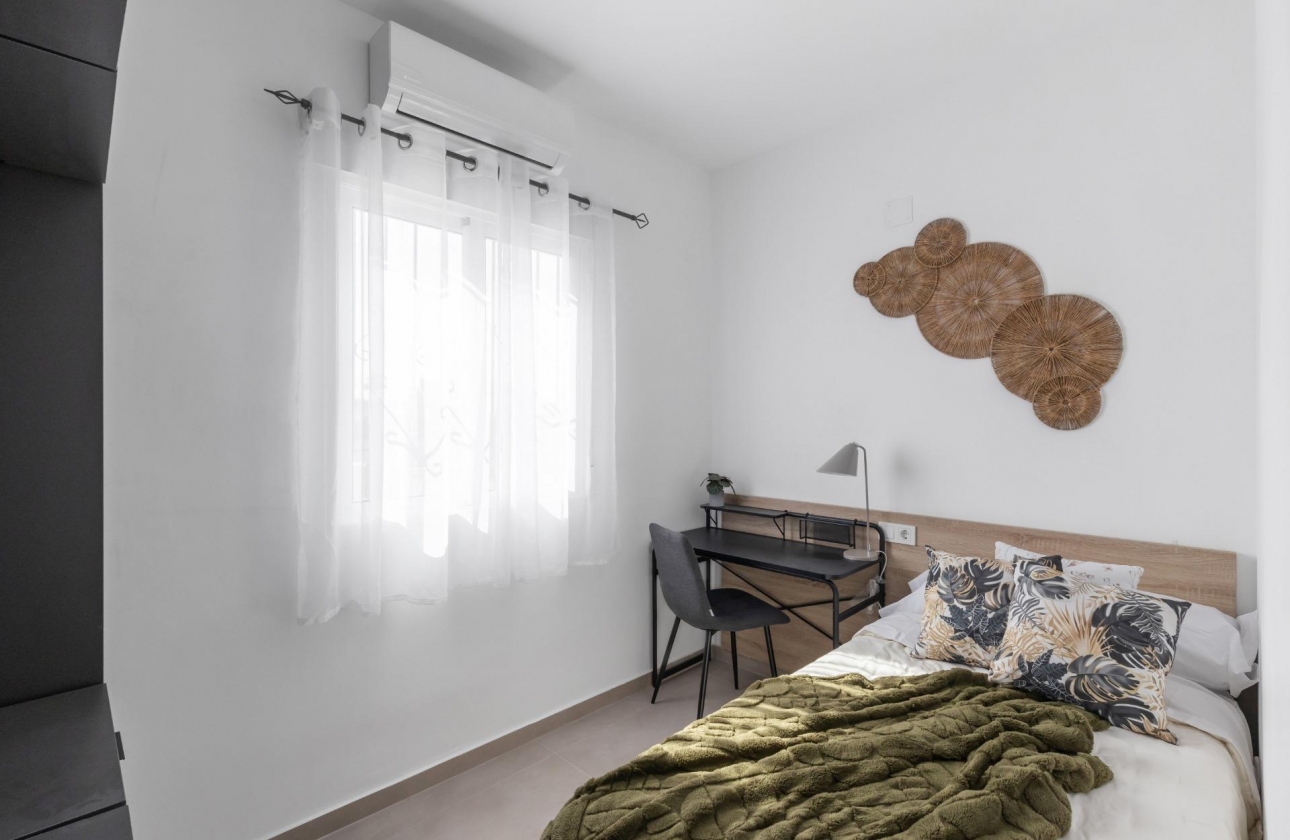 Wynajem długoterminowy - Bungalow - Torrevieja - Zona los Frutales