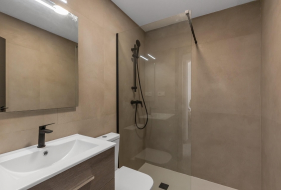 Wynajem długoterminowy - Bungalow - Torrevieja - Zona los Frutales