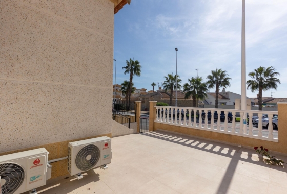 Wynajem długoterminowy - Bungalow - Torrevieja - Zona los Frutales