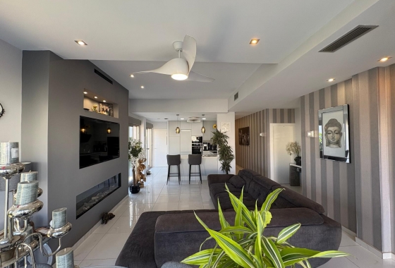 Rynek wtórny - Villa - Orihuela Costa - Villamartín