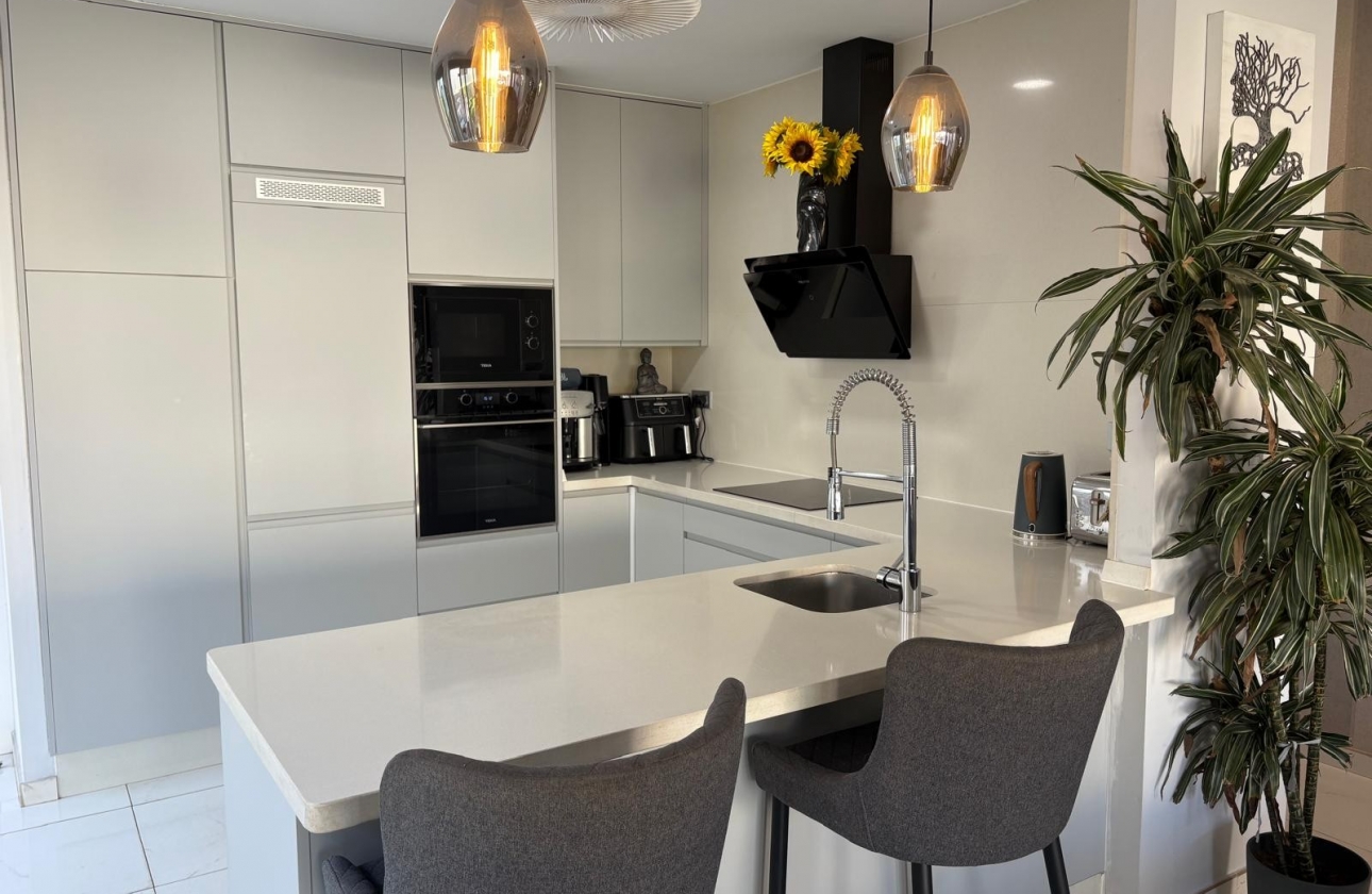 Rynek wtórny - Villa - Orihuela Costa - Villamartín