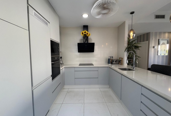 Rynek wtórny - Villa - Orihuela Costa - Villamartín