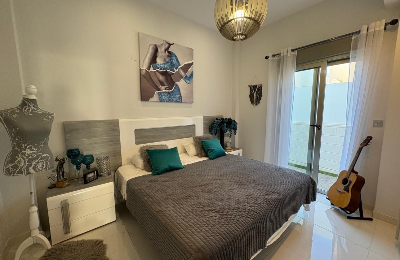 Rynek wtórny - Villa - Orihuela Costa - Villamartín