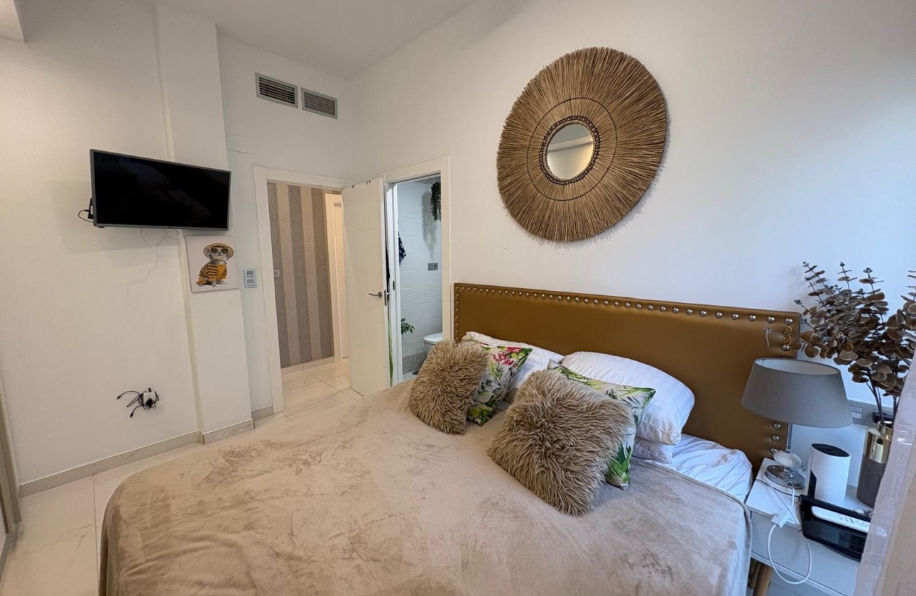 Rynek wtórny - Villa - Orihuela Costa - Villamartín