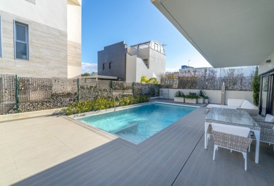 Rynek wtórny - Villa - Orihuela Costa - Aguamarina