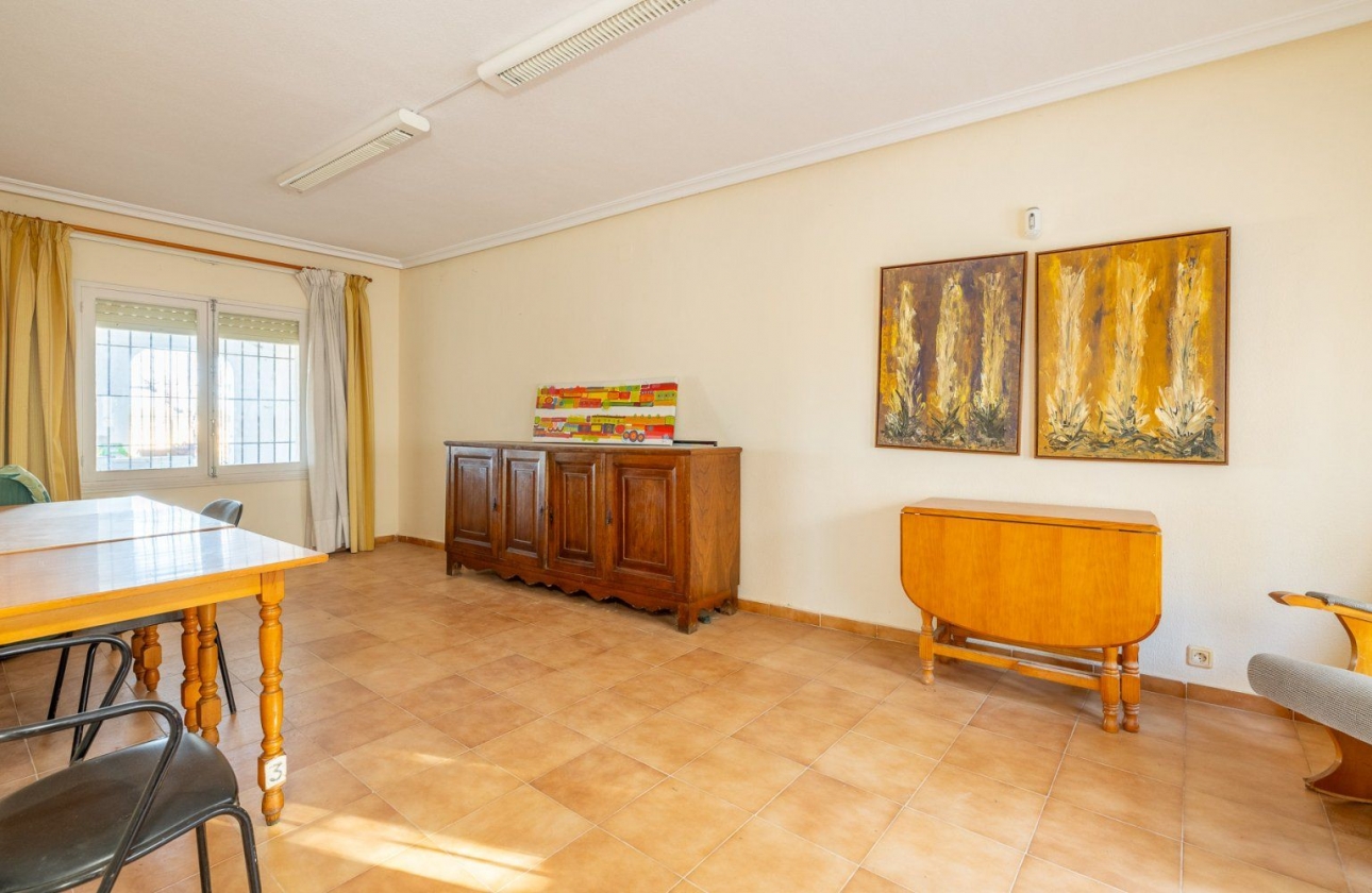 Rynek wtórny - Villa - Los Montesinos