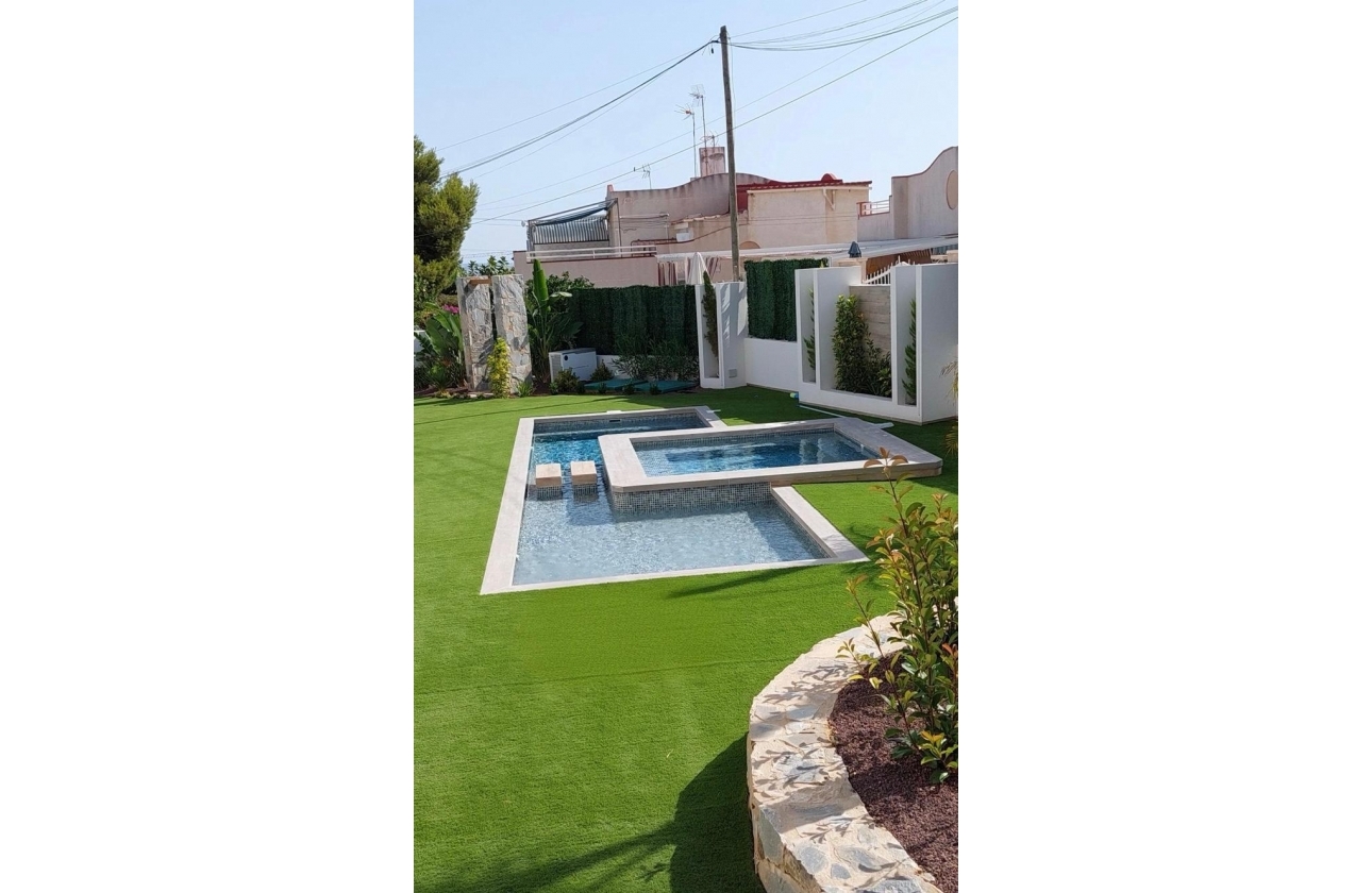 Rynek wtórny - Apartament - Torrevieja - Los Balcones