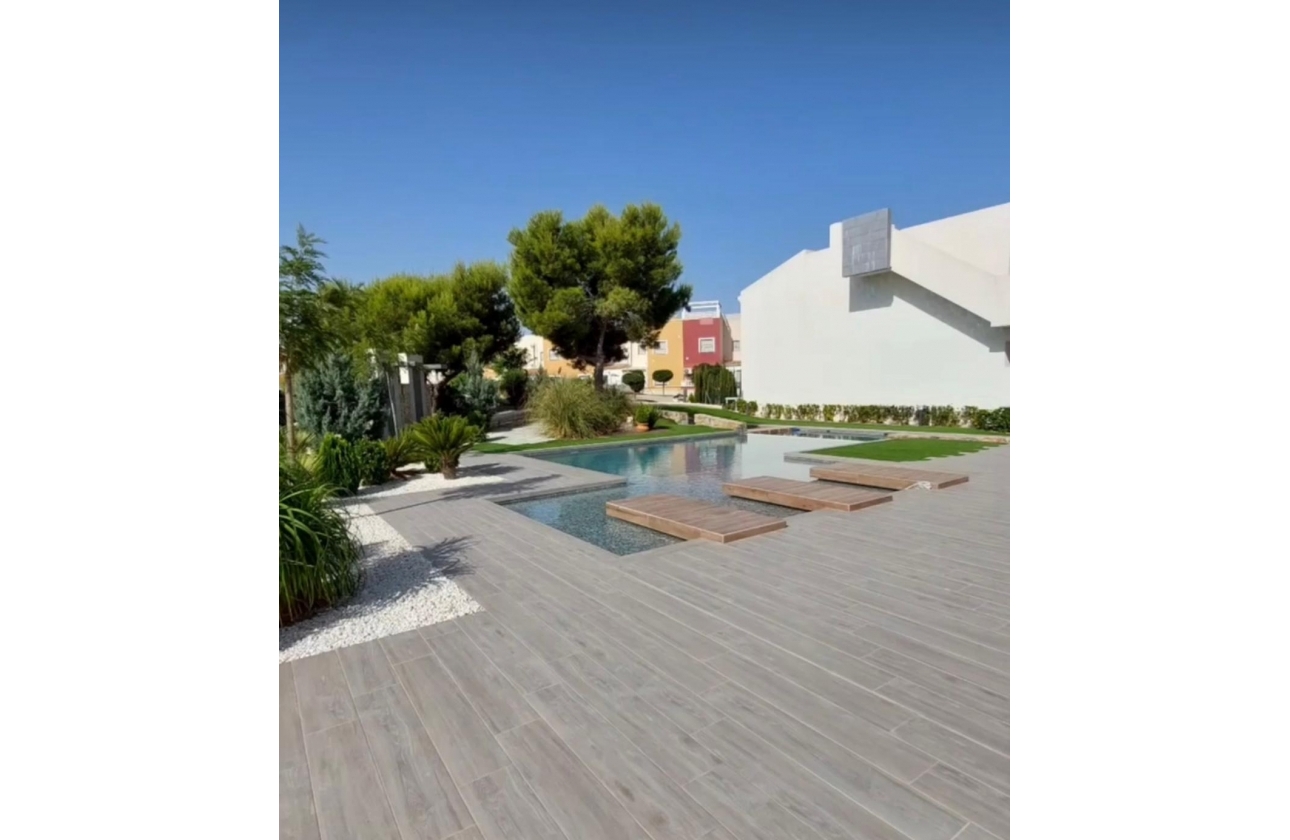 Rynek wtórny - Apartament - Torrevieja - Los Balcones