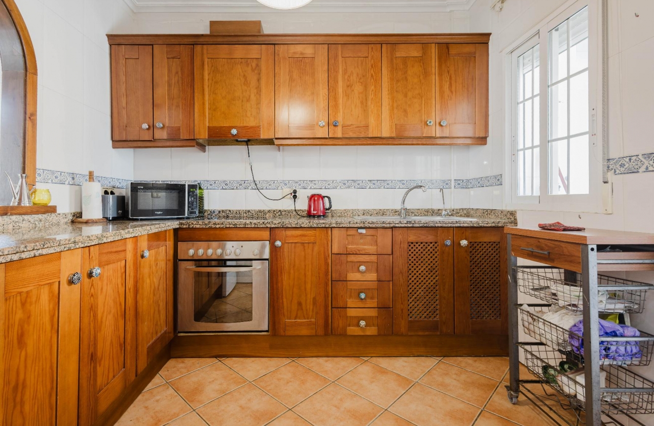 Rynek wtórny - Szeregowiec - Algorfa - LO CRISPIN