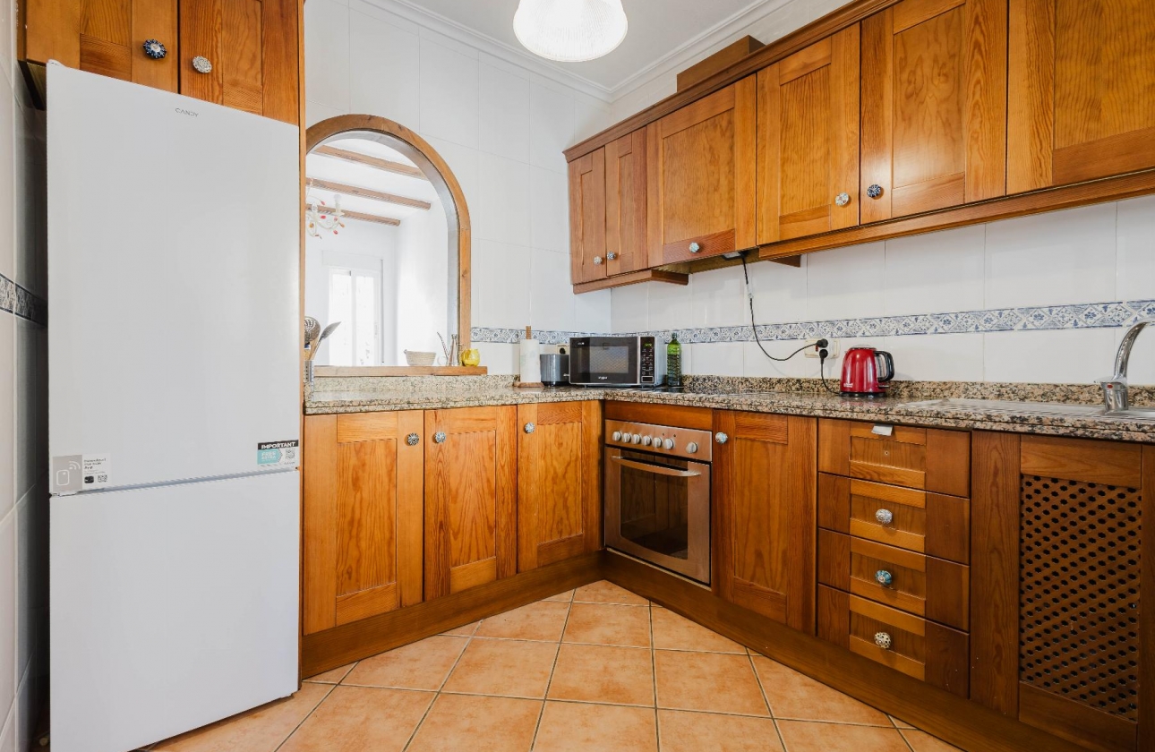 Rynek wtórny - Szeregowiec - Algorfa - LO CRISPIN