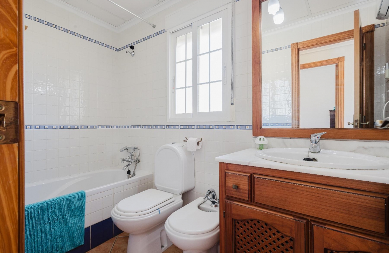 Rynek wtórny - Szeregowiec - Algorfa - LO CRISPIN