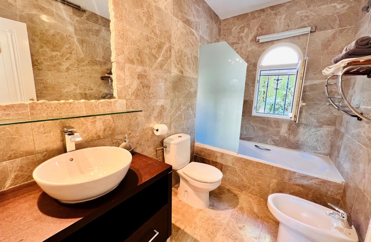 Resale - Villa - Orihuela Costa - Lomas de Campoamor-Las Ramblas