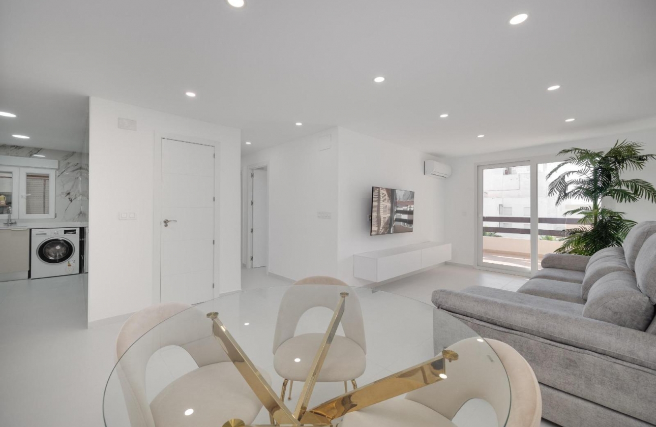 Rynek wtórny - Apartament - Torrevieja - Playa De Los Naufragos