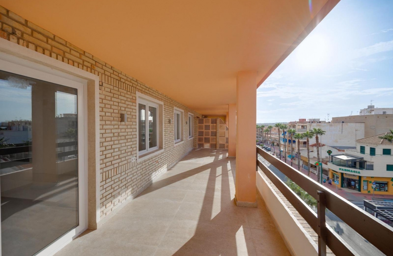 Rynek wtórny - Apartament - Torrevieja - Playa De Los Naufragos