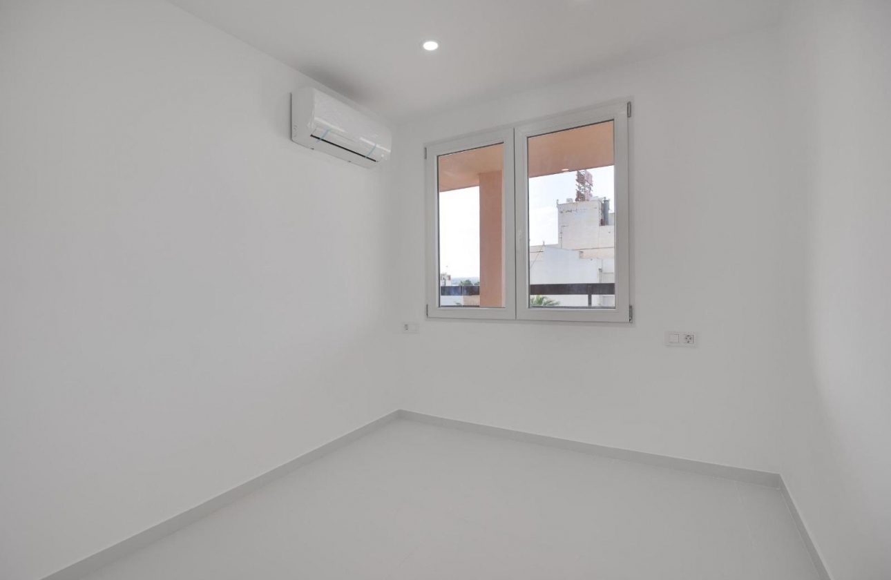Rynek wtórny - Apartament - Torrevieja - Playa De Los Naufragos