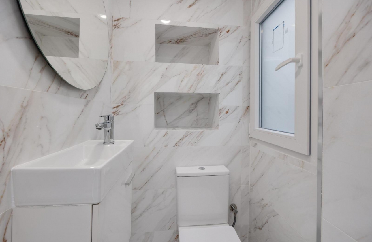 Rynek wtórny - Apartament - Torrevieja - Playa De Los Naufragos