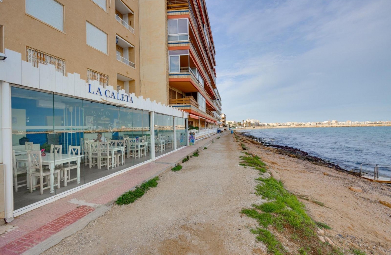 Rynek wtórny - Apartament - Torrevieja - Playa De Los Naufragos