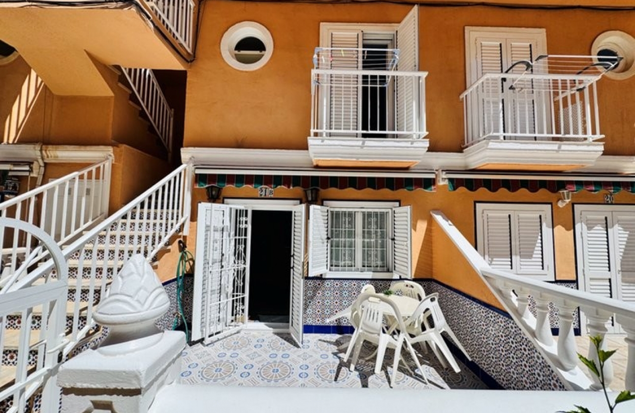 Rynek wtórny - Szeregowiec - Torrevieja - Puerto Romano