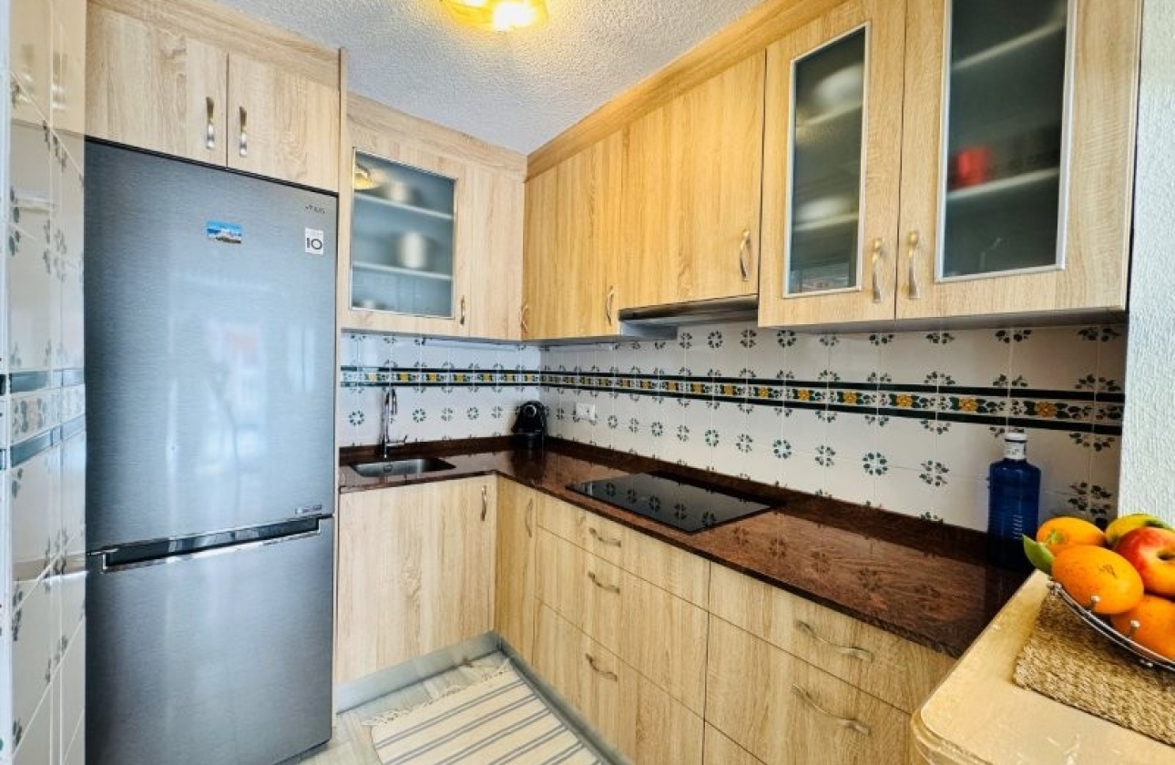 Rynek wtórny - Szeregowiec - Torrevieja - Puerto Romano