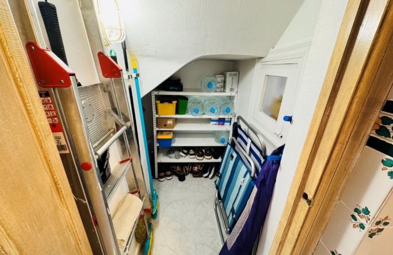 Rynek wtórny - Szeregowiec - Torrevieja - Puerto Romano