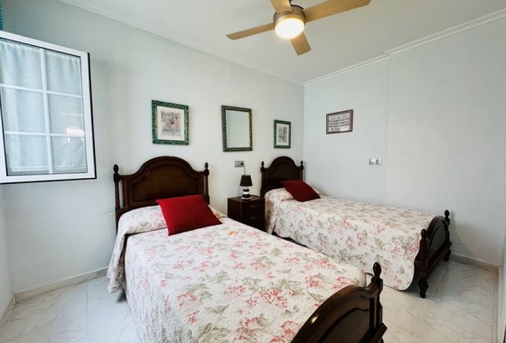 Rynek wtórny - Szeregowiec - Torrevieja - Puerto Romano