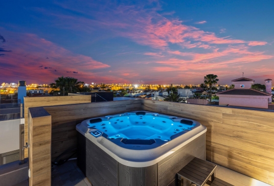 Rynek wtórny - Villa - Torrevieja - Torreta Florida