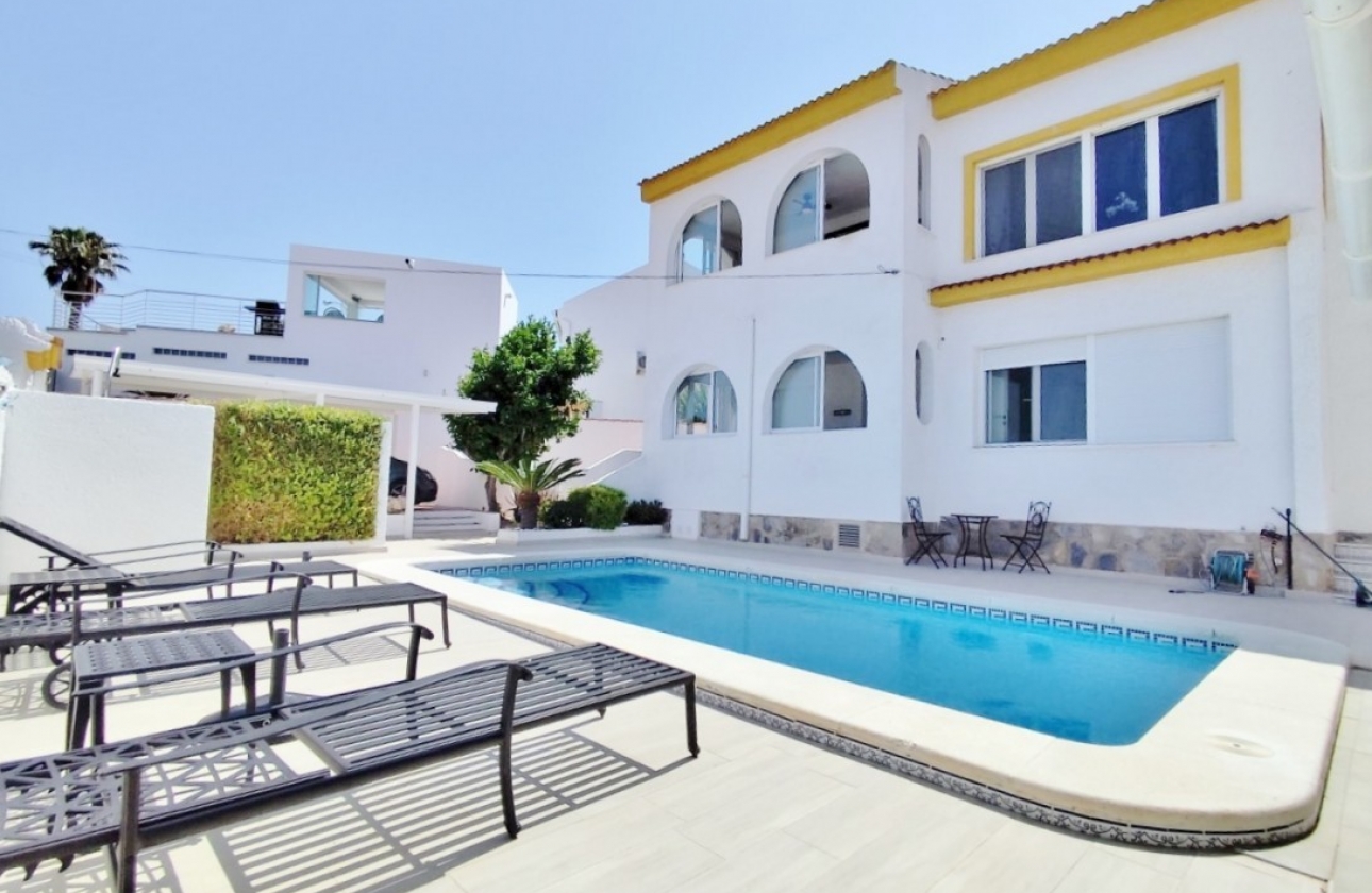 Reventa - Villa - San Miguel de Salinas