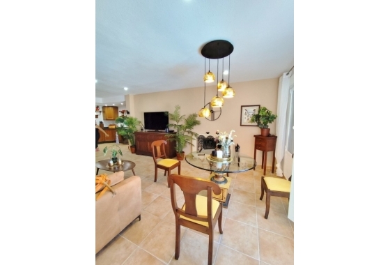 Reventa - Villa - San Miguel de Salinas