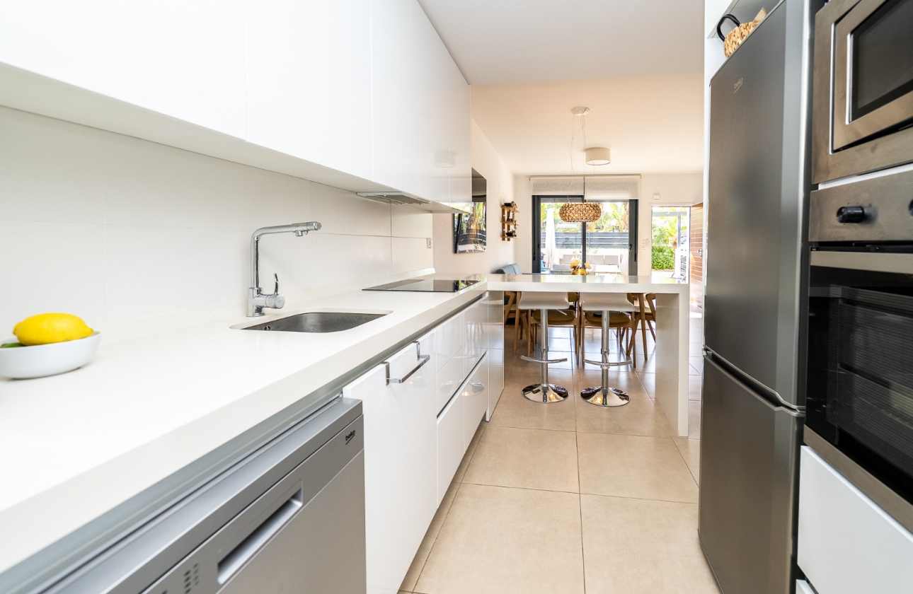 Rynek wtórny - Szeregowiec - Los Dolses