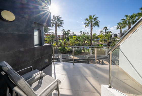 Rynek wtórny - Szeregowiec - Los Dolses