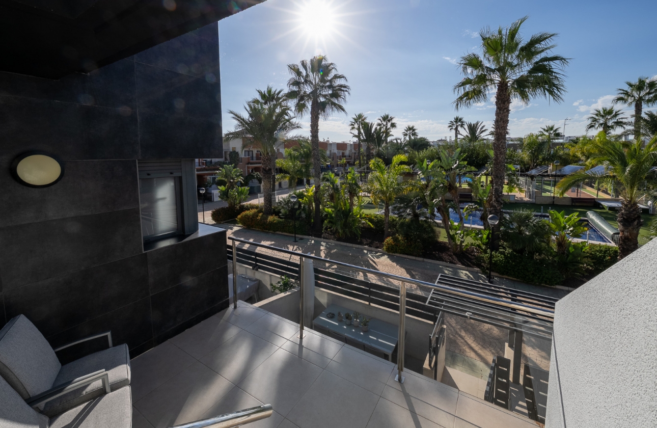 Rynek wtórny - Szeregowiec - Los Dolses