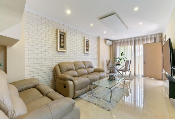 Rynek wtórny - Szeregowiec - Torrevieja - Aguas Nuevas