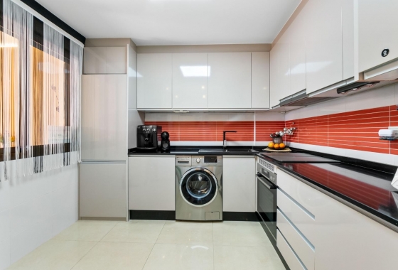 Rynek wtórny - Szeregowiec - Torrevieja - Aguas Nuevas