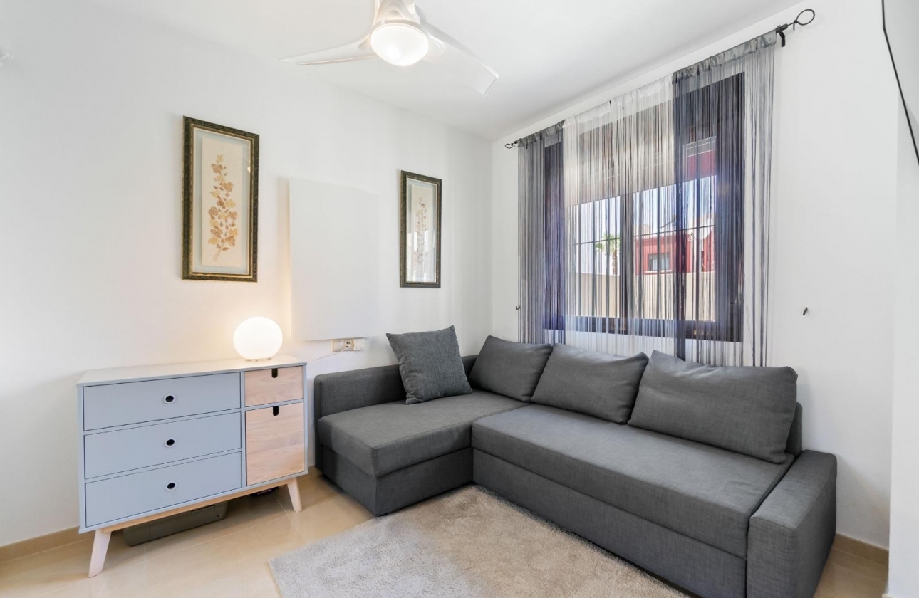 Rynek wtórny - Szeregowiec - Torrevieja - Aguas Nuevas