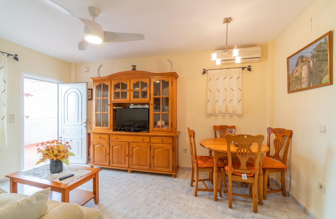 Wynajem długoterminowy - Apartament - Orihuela Costa - Playa Flamenca