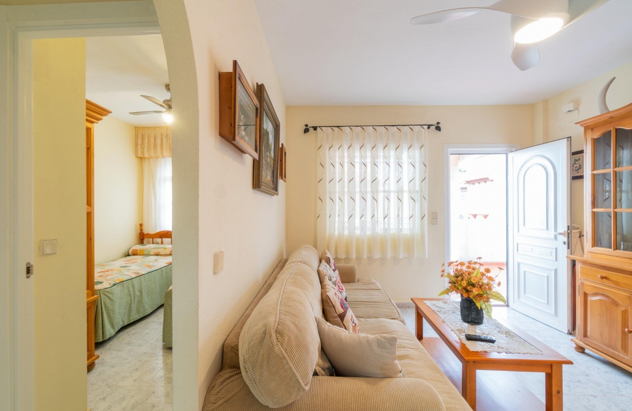 Wynajem długoterminowy - Apartament - Orihuela Costa - Playa Flamenca