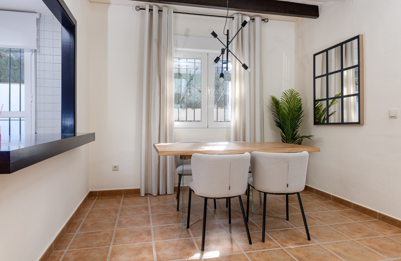 Rynek pierwotny - Szeregowiec - La Nucía - Fuente Alamo