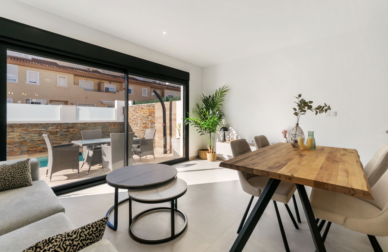 Rynek pierwotny - Szeregowiec - Aspe - Santiago de la Ribera