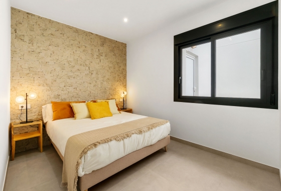 Rynek pierwotny - Szeregowiec - Aspe - Santiago de la Ribera