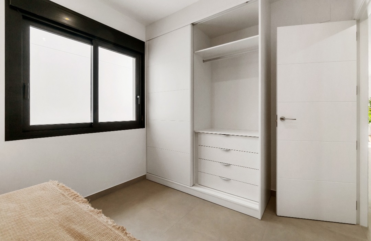 Rynek pierwotny - Szeregowiec - Aspe - Santiago de la Ribera