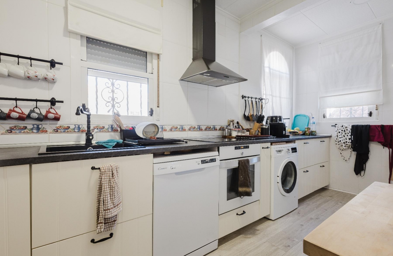 Rynek wtórny - Szeregowiec - Torrevieja - La Siesta - El Salado -  Torreta