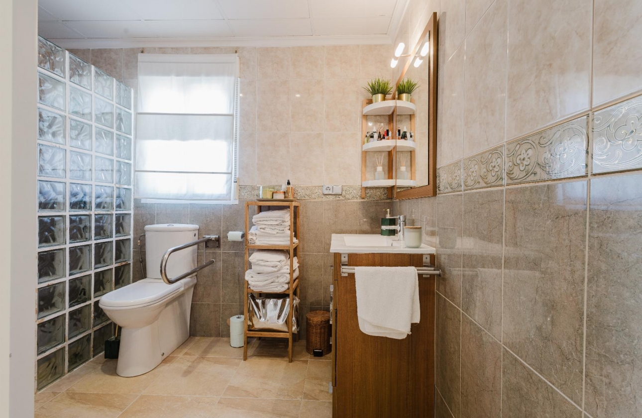 Rynek wtórny - Szeregowiec - Torrevieja - La Siesta - El Salado -  Torreta