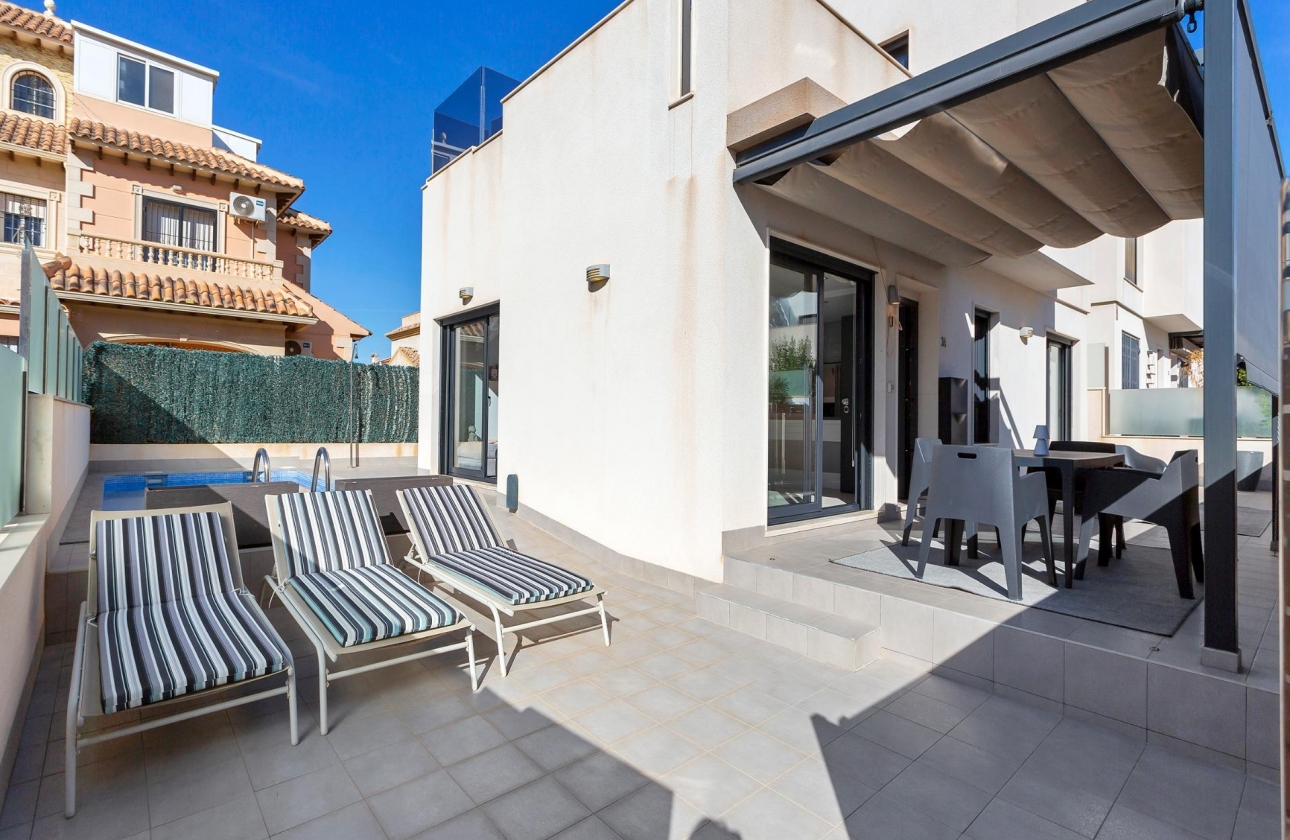 Rynek wtórny - Villa - Torrevieja - Sector 25