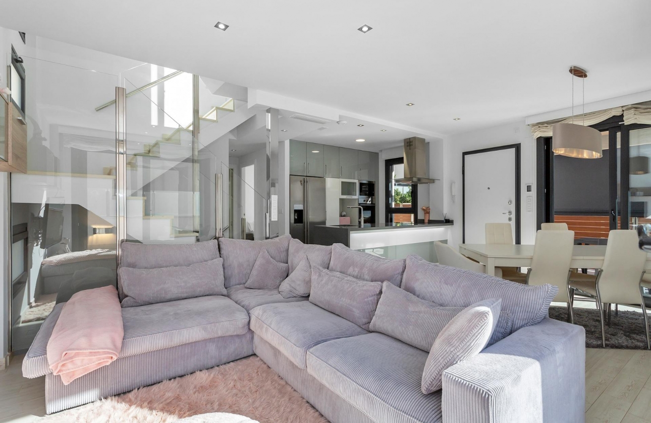 Rynek wtórny - Villa - Torrevieja - Sector 25