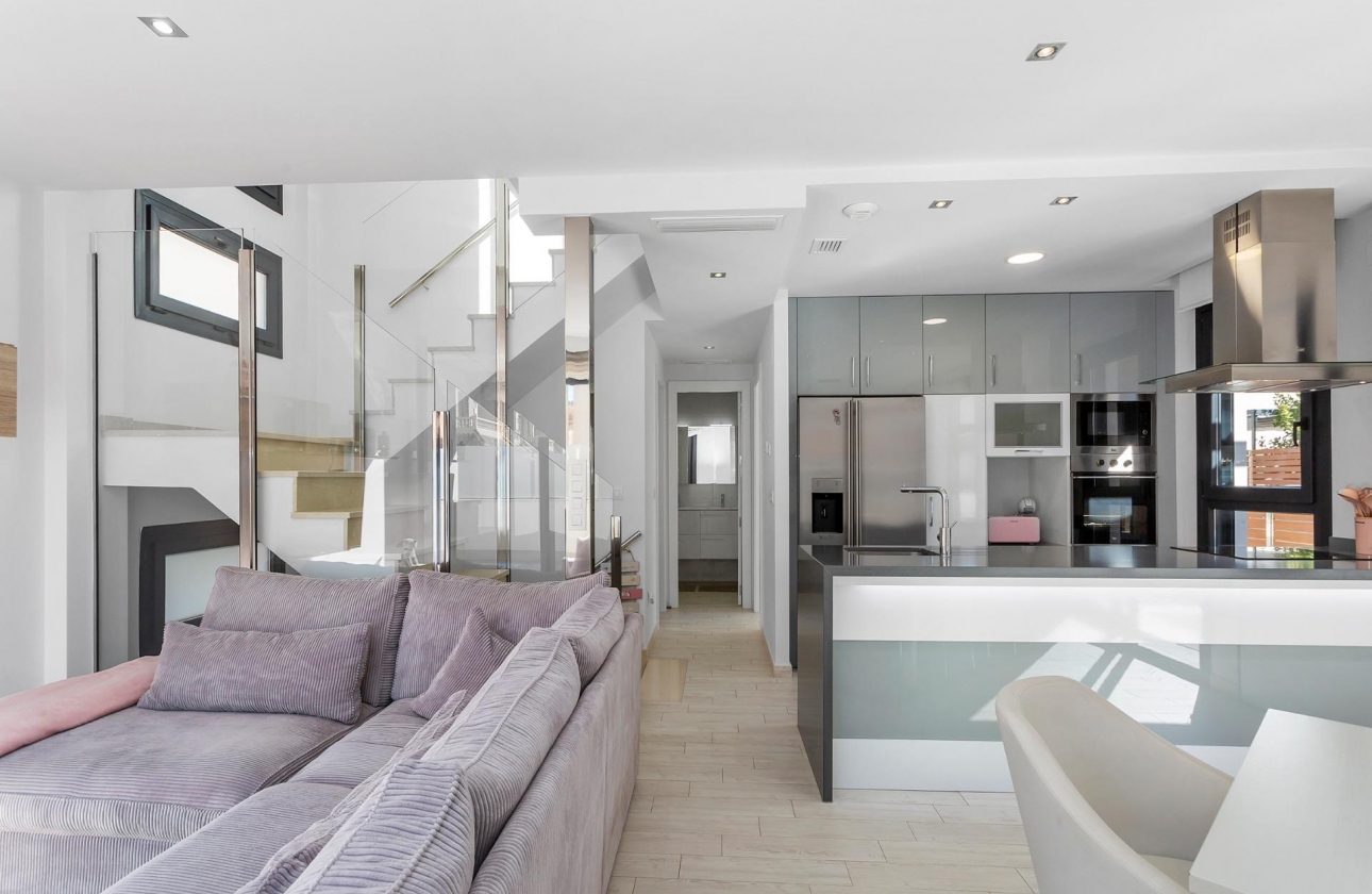 Rynek wtórny - Villa - Torrevieja - Sector 25