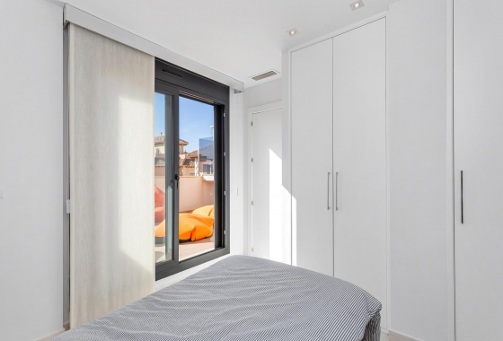 Rynek wtórny - Villa - Torrevieja - Sector 25