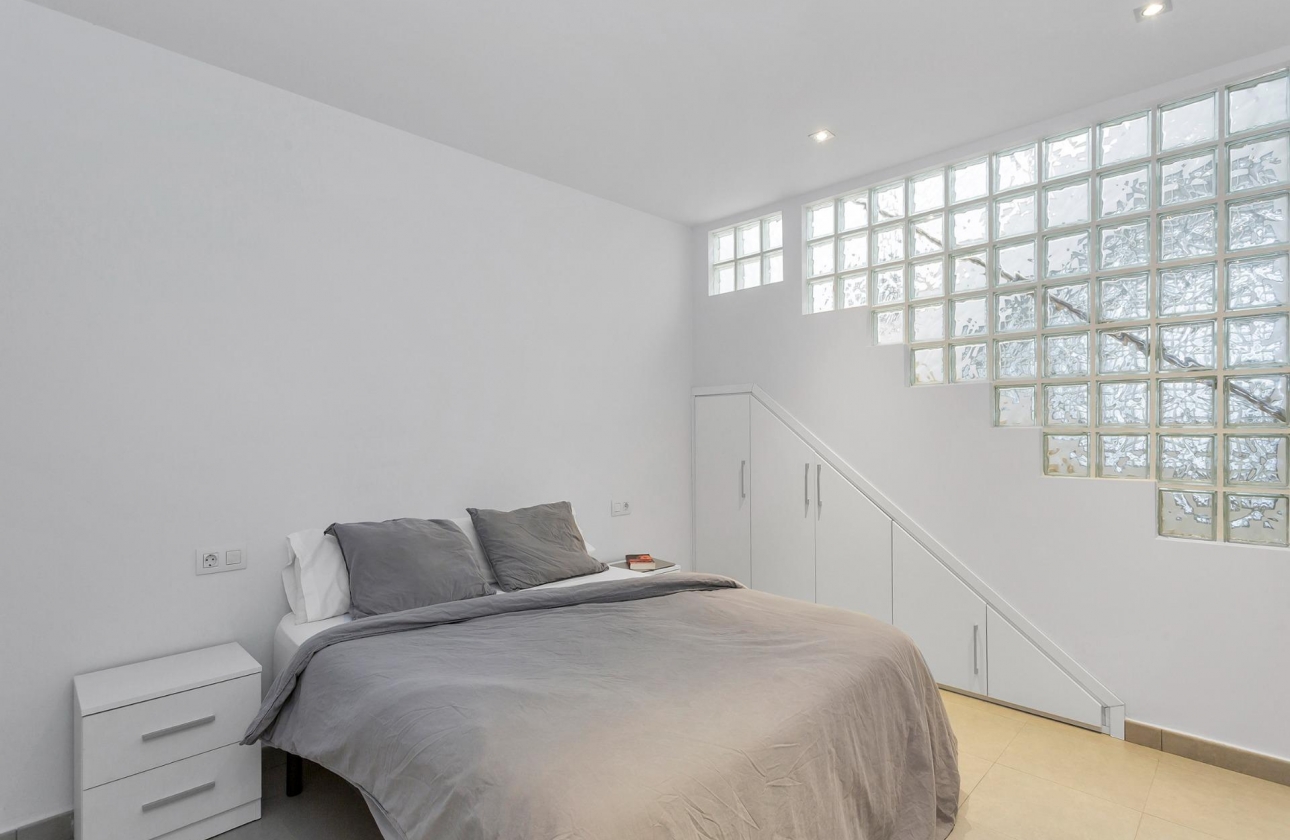 Rynek wtórny - Villa - Torrevieja - Sector 25