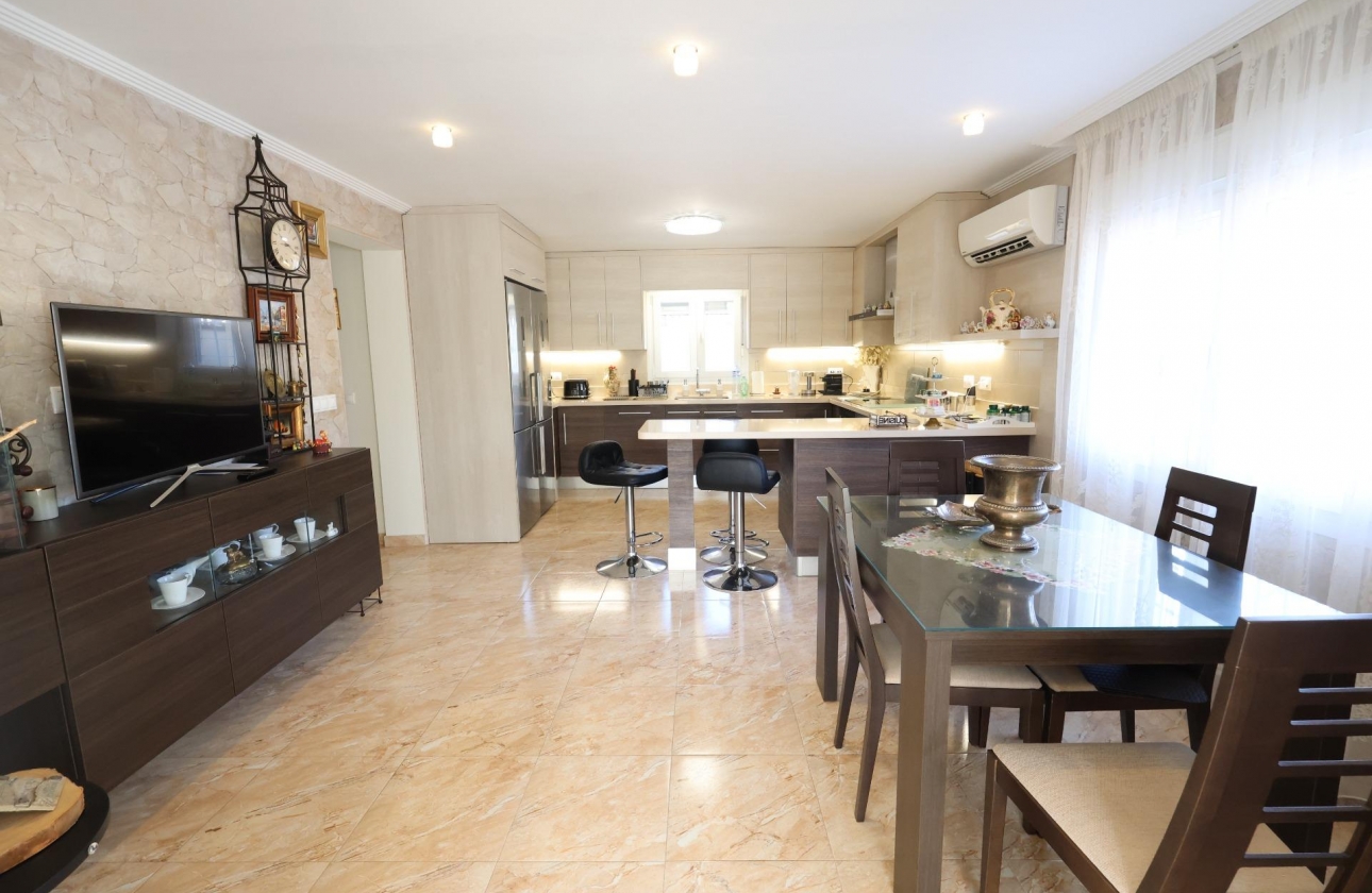 Rynek wtórny - Villa - Torrevieja - Los Balcones