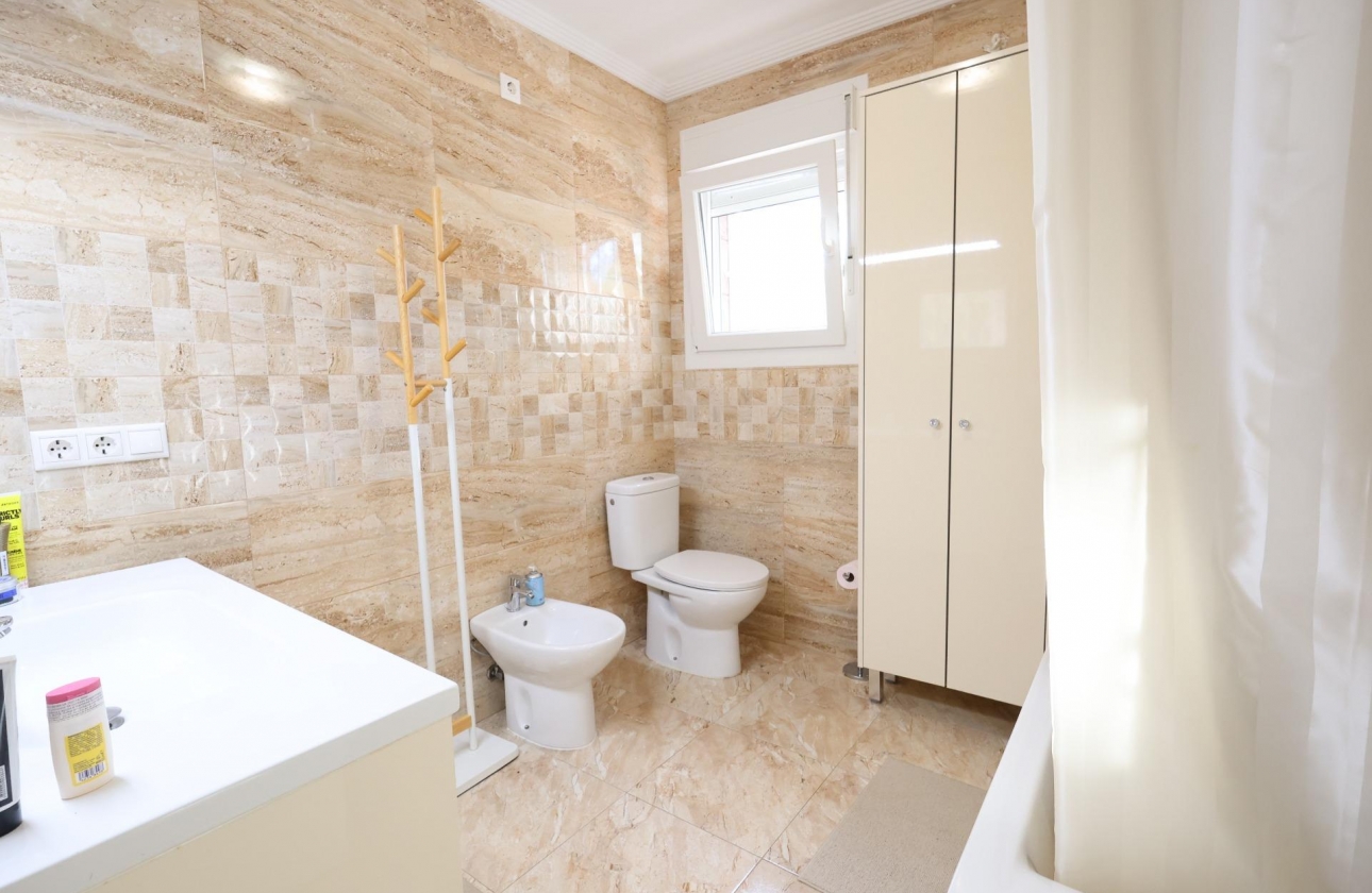 Rynek wtórny - Villa - Torrevieja - Los Balcones